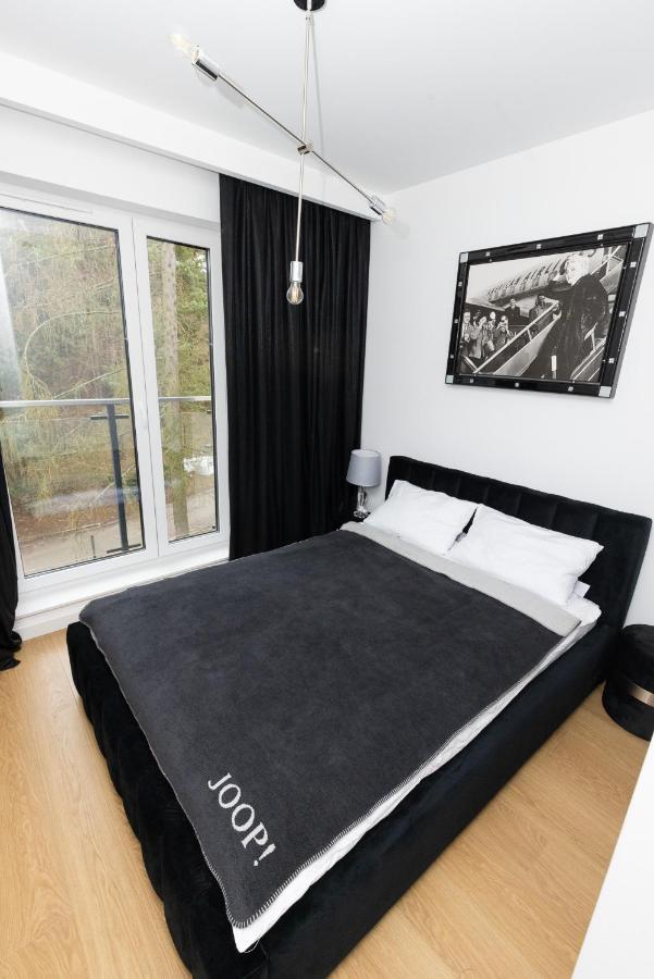 Business & Living No 91 Nad Zalewem W Cedzynie, Hala Garazowa Apartment *