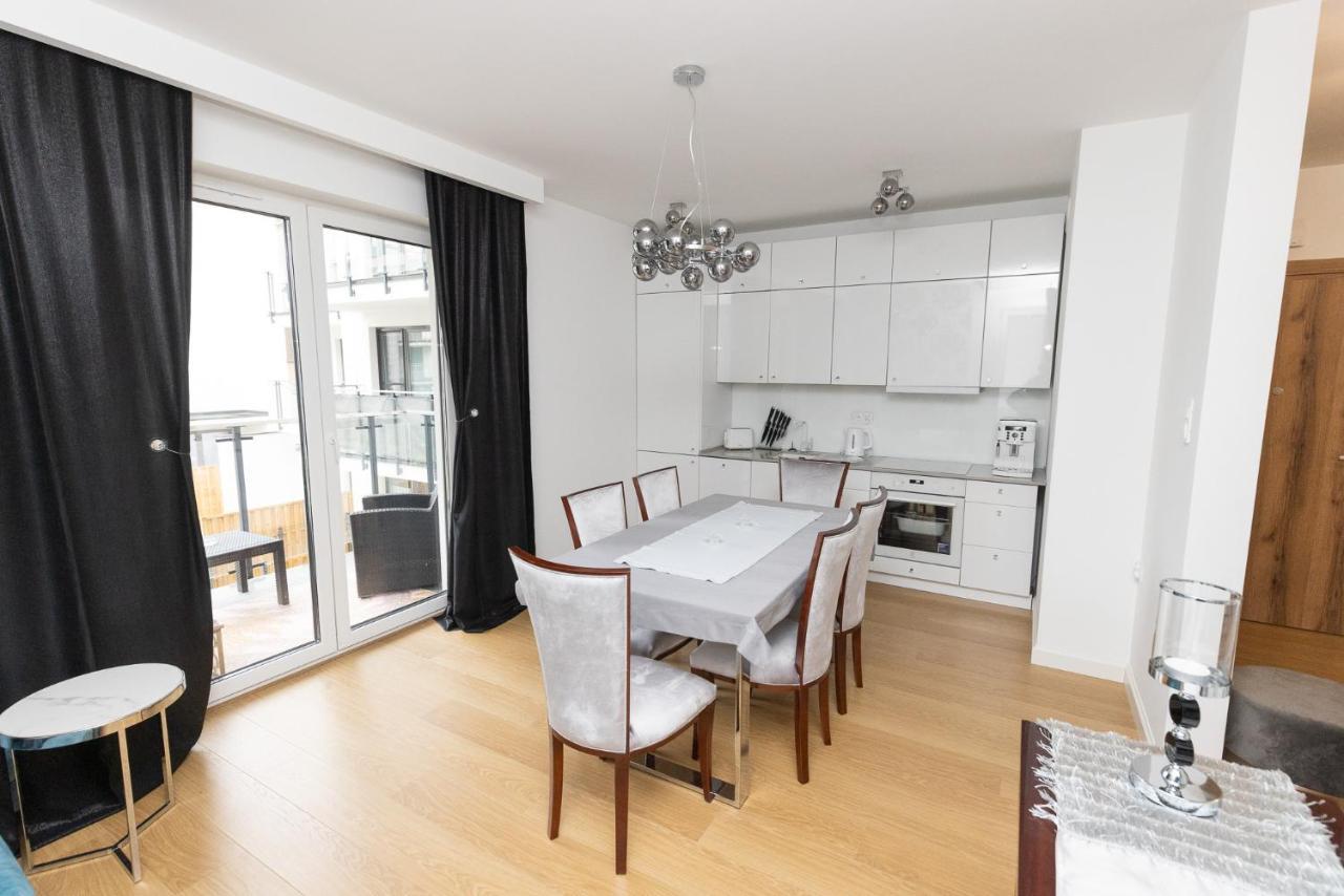 Apartment Business & Living No 91 Nad Zalewem W Cedzynie, Hala Garazowa